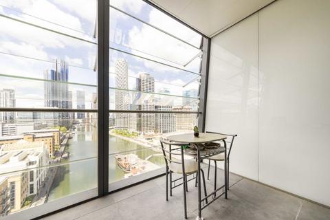 Studio to rent, Dollar Bay Place, London E14