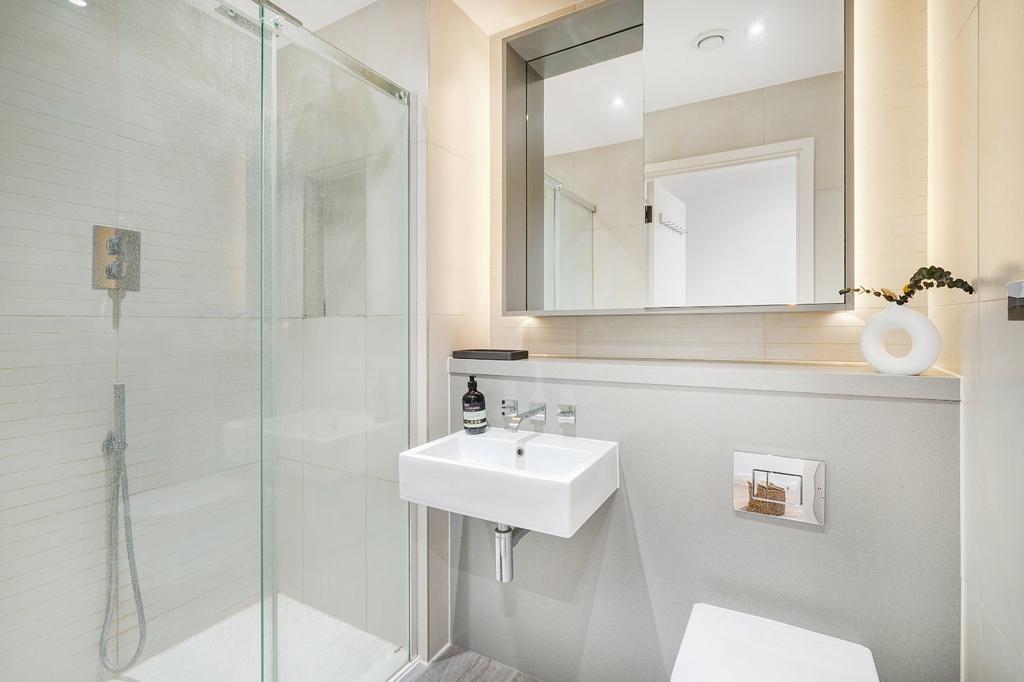 Second En-Suite