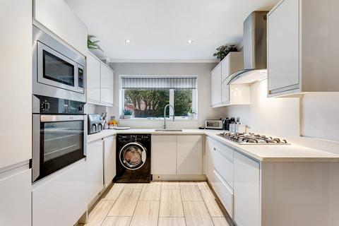 4 bedroom detached house for sale, Dorchester Park, Runcorn WA7