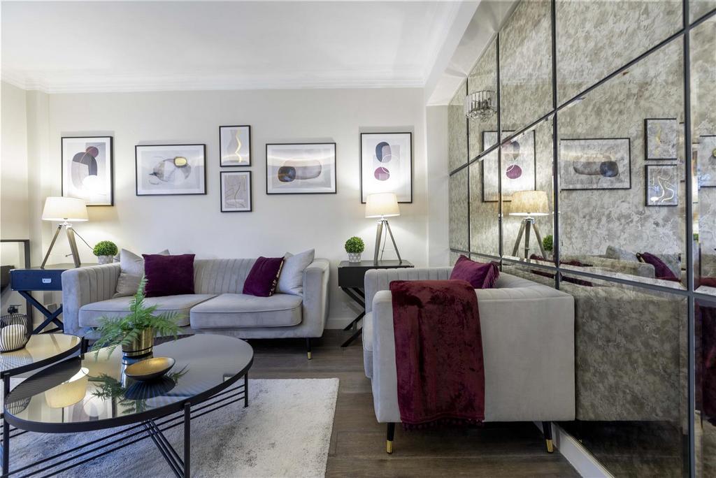 Living room 4.jpg