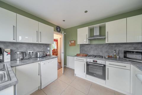 undefined, King Edward Avenue, Horsforth, Leeds, West Yorkshire, LS18
