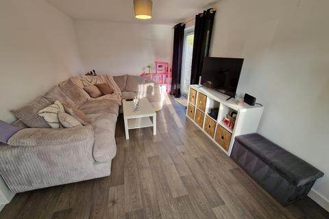 3 bedroom detached house to rent, Honeysuckle Court, Somerset TA5