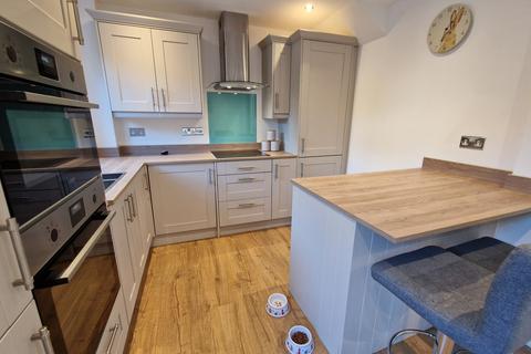 undefined, Exeter EX4