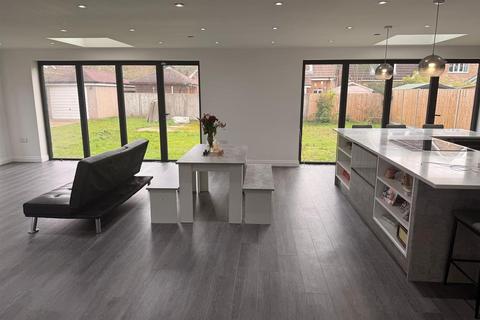 undefined, Bucknalls Drive, Bricket Wood, St. Albans