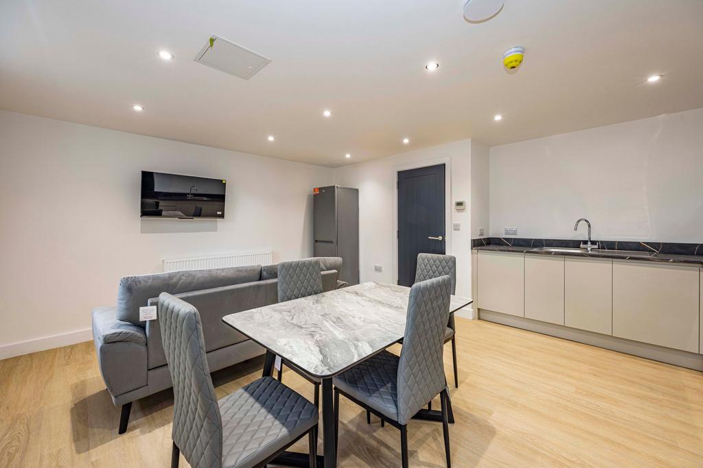 Kitchen/Lounge