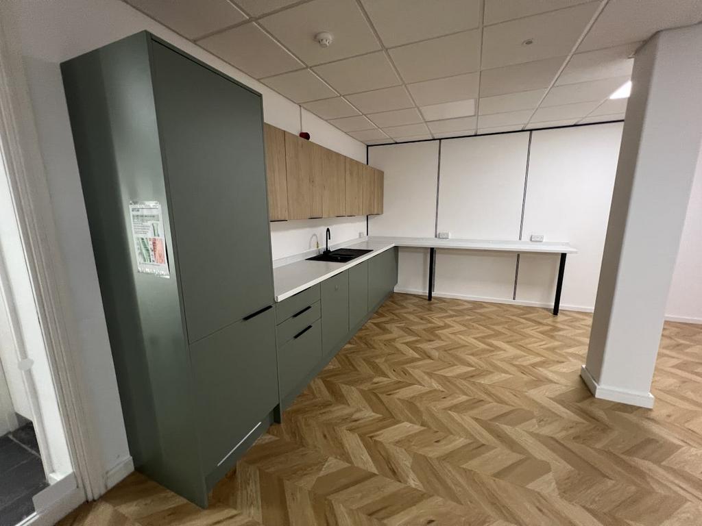 20251104 124522498 i OS.jpg