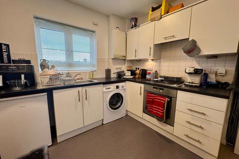 2 bedroom flat to rent, Redhouse Way, Swindon, Wiltshire, SN25 2GH