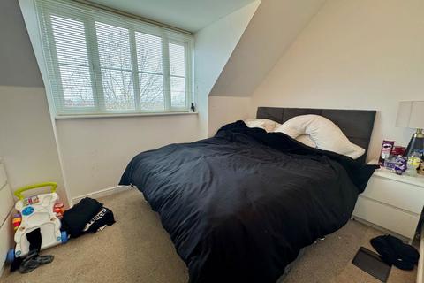 2 bedroom flat to rent, Redhouse Way, Swindon, Wiltshire, SN25 2GH