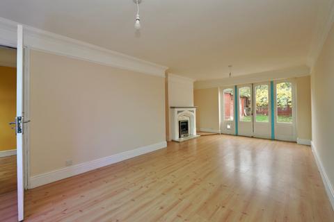 4 bedroom terraced house for sale, Sandwich Close, Huntingdon, PE29
