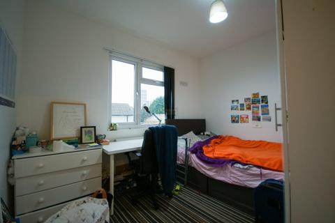 5 bedroom terraced house to rent, Hubert Road, Birmingham B29