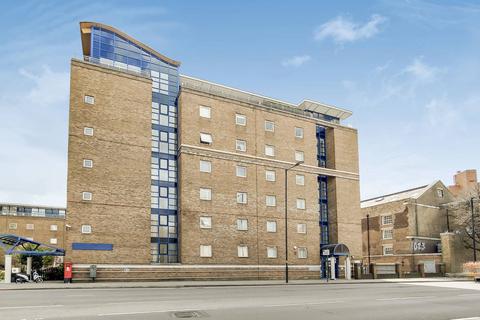 2 bedroom flat to rent, Jardine Road, Limehouse, London, E1W