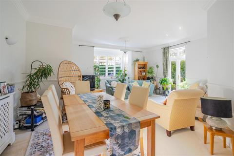 undefined, Woodleigh Mansions, Sunninghill