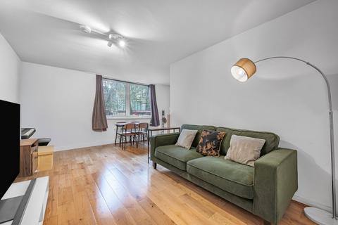2 bedroom flat for sale, New Compton Street, London