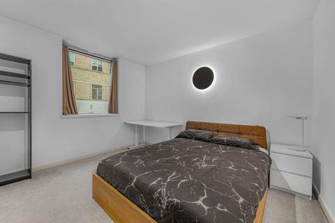 2 bedroom flat for sale, New Compton Street, London