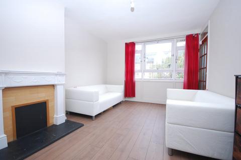 3 bedroom property to rent, Watford Close, London SW11