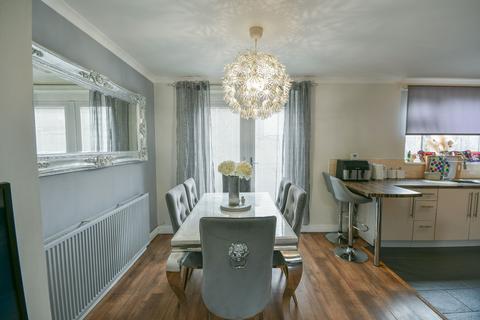 3 bedroom semi-detached house for sale, Cambo Green, Newcastle upon Tyne NE5
