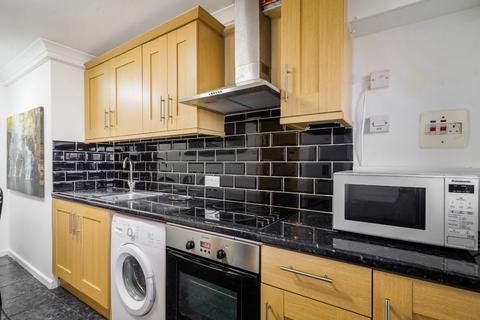 3 bedroom flat to rent, Risborough House, 6 Mallory Street, London