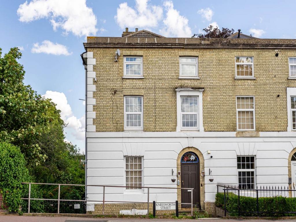 83 Kneesworth Street