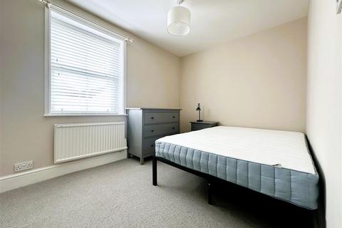 1 bedroom house to rent, Westend Parade, Gloucester GL1