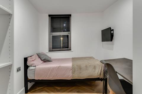 6 bedroom house to rent, Stevenson Street, Liverpool L15