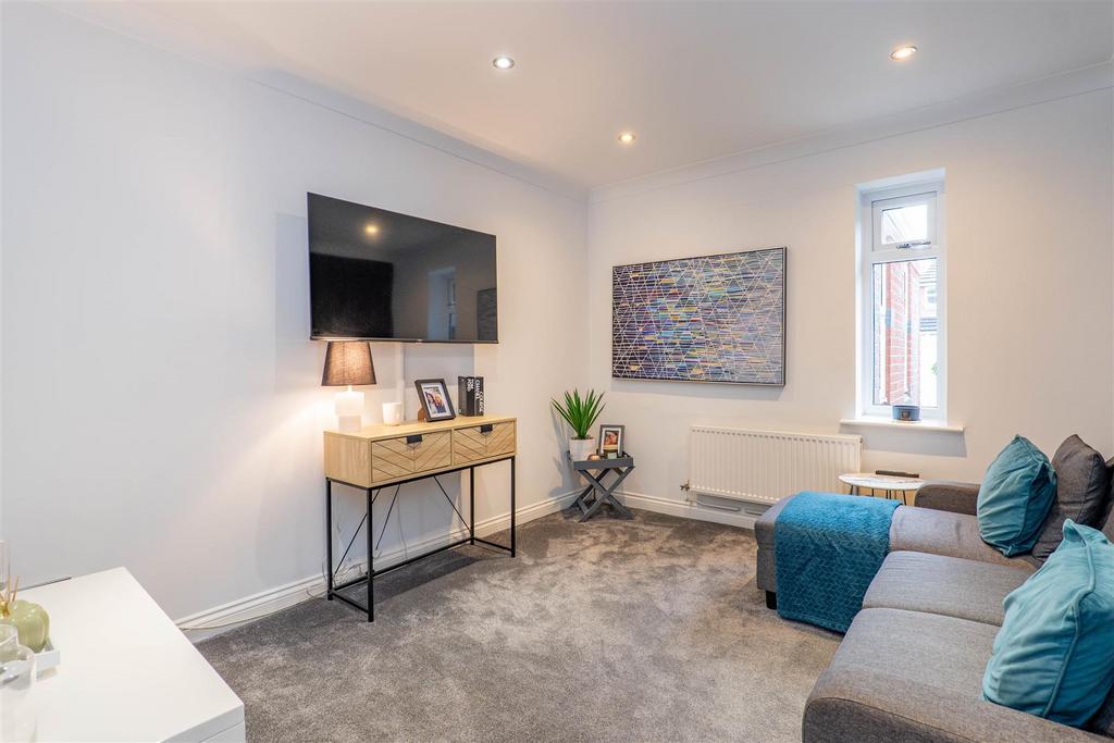 Family Room/Bedroom