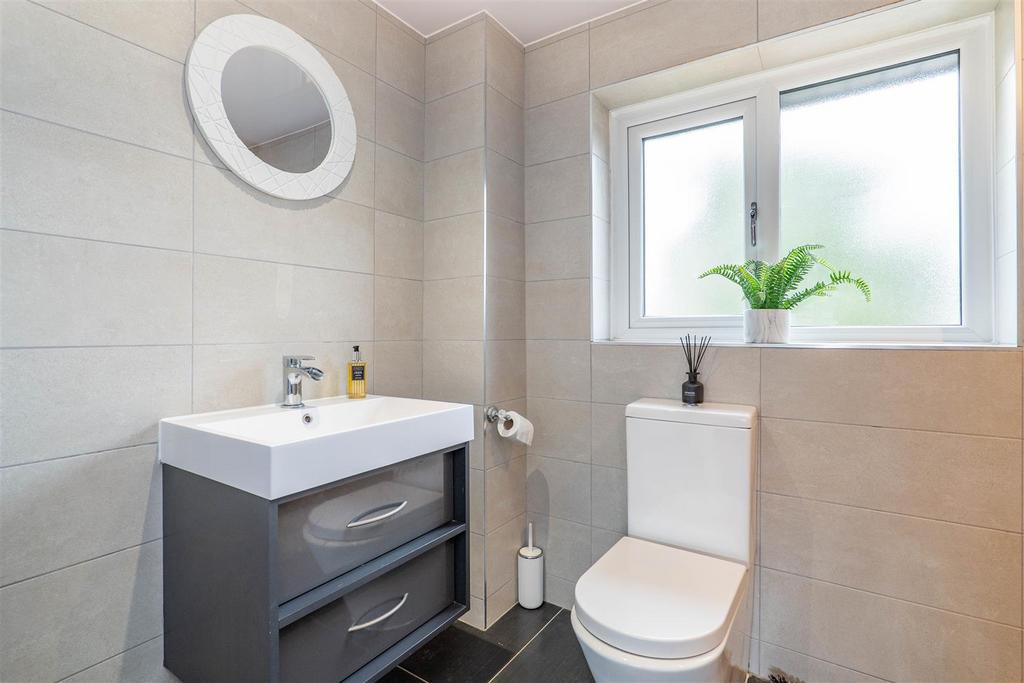 Master Bedroom Ensuite