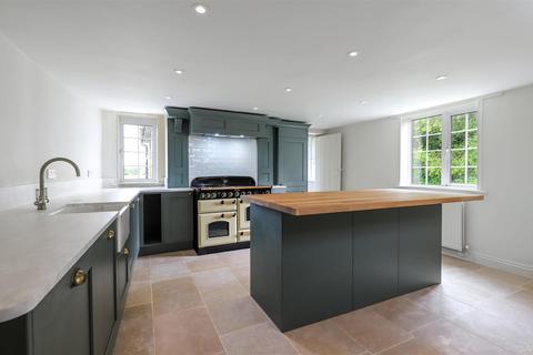 5 bedroom detached house to rent, Broughton