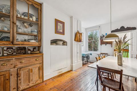 undefined, Madrid Road, Barnes, London
