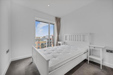 2 bedroom flat to rent, John Harrison Way, London