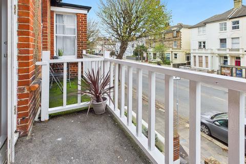 2 bedroom flat for sale, Sackville Road, Hove, BN3 3FB