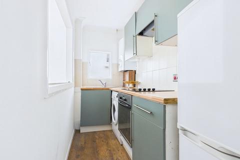 2 bedroom flat for sale, Sackville Road, Hove, BN3 3FB