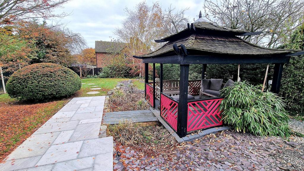 GAZEBO.jpg