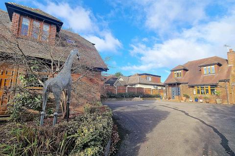 Maldon Road, Danbury