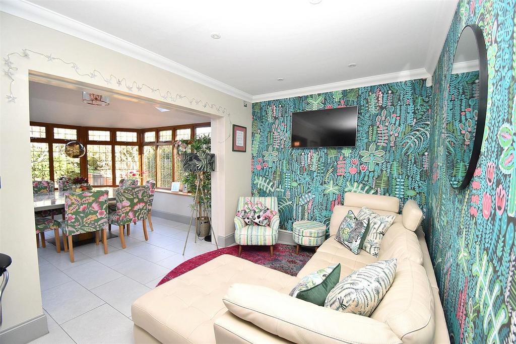Family room.jpg