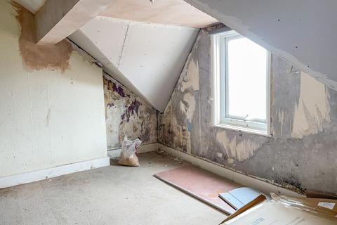 undefined, Flat 3, 20 Clifton Road, East Sussex, BN17 5AS