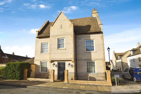 4 bedroom semi-detached house to rent, Hereward Place, Stamford