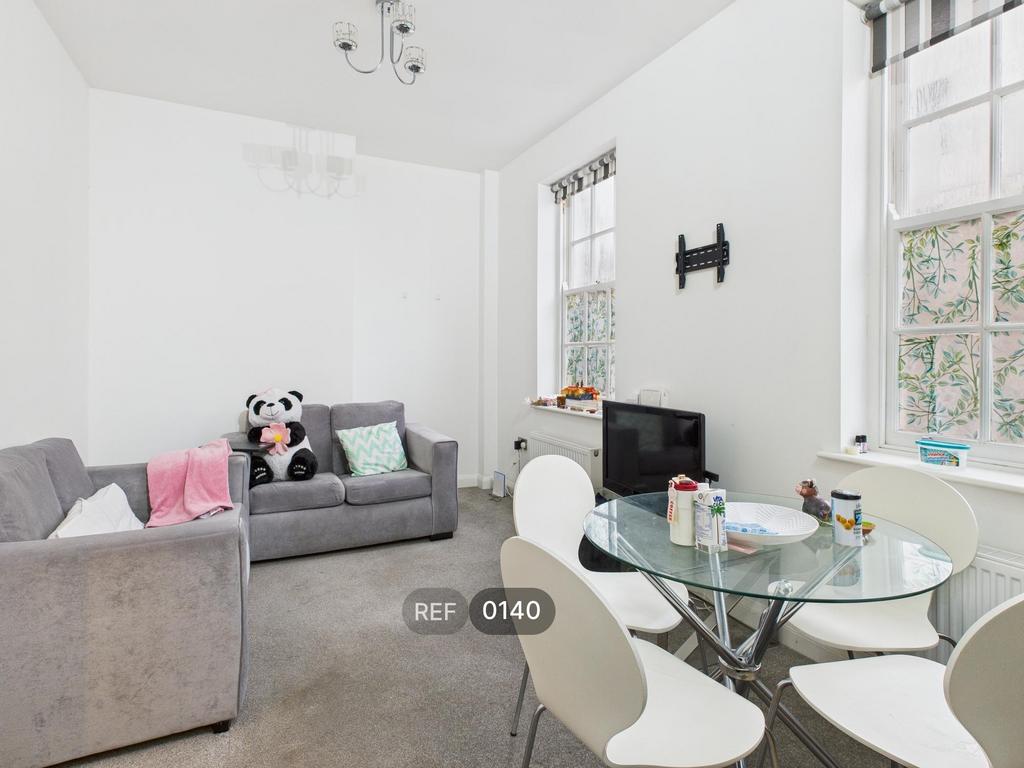 Kitchen & Living area