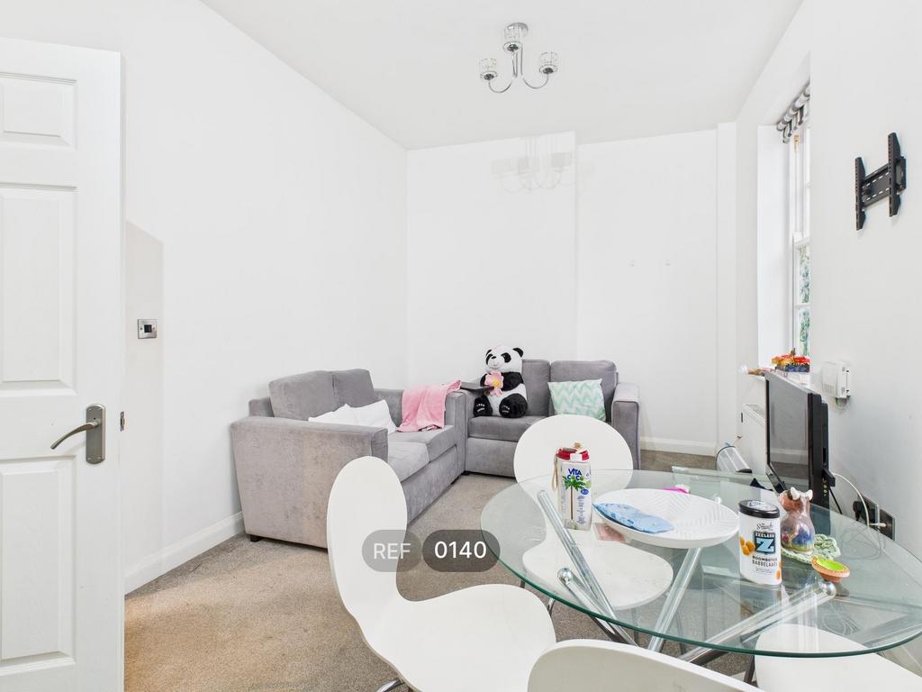 Kitchen & Living area