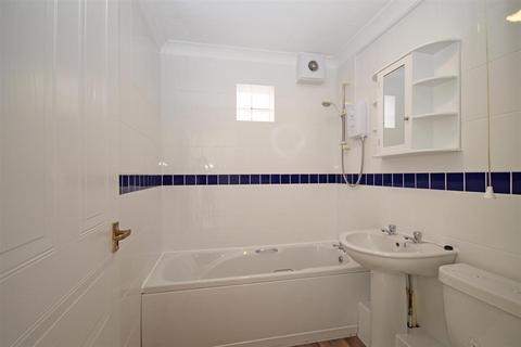 undefined, Waterloo Road, Lymington