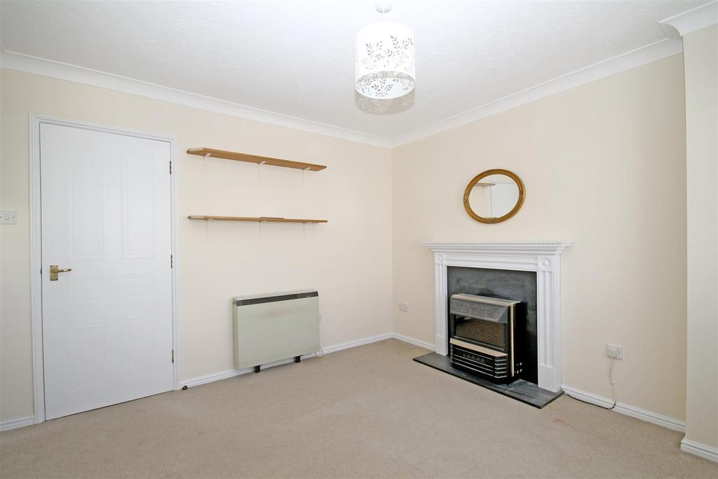 Living Room2.jpg