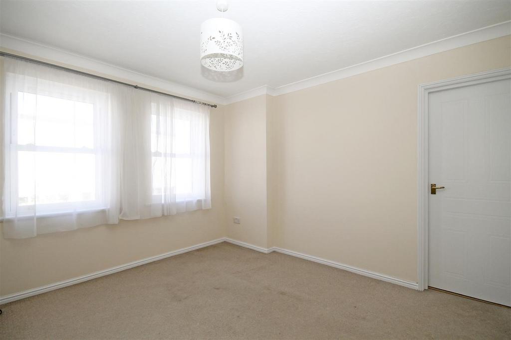 Living Room3.jpg