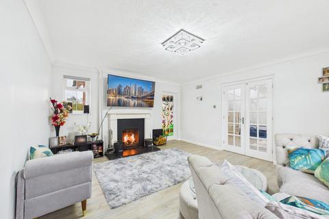 5 bedroom detached house for sale, Reading Road, Stratfield Turgis, RG27
