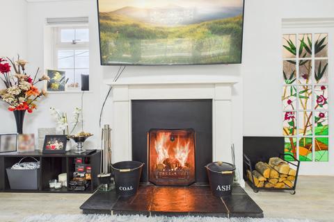 5 bedroom detached house for sale, Reading Road, Stratfield Turgis, RG27