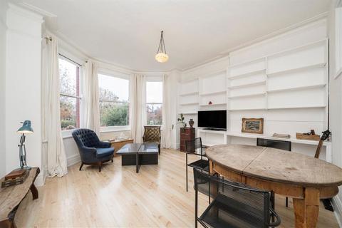 3 bedroom flat for sale, Walm Lane, London NW2