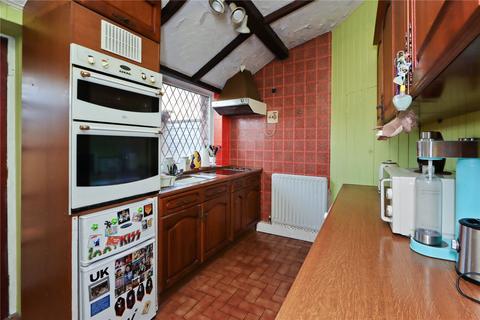 3 bedroom end of terrace house for sale, 8 Crawcrook Terrace, Ryton, Tyne and Wear NE40 4HH