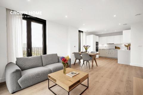 2 bedroom apartment to rent, London E16