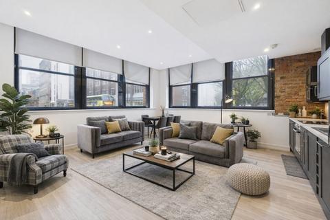 undefined, Flat 2 :: Gramercy House