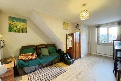undefined, Thorney Leys, Witney OX28