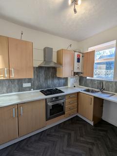 2 bedroom terraced house to rent, Heap Street, Burnley BB10
