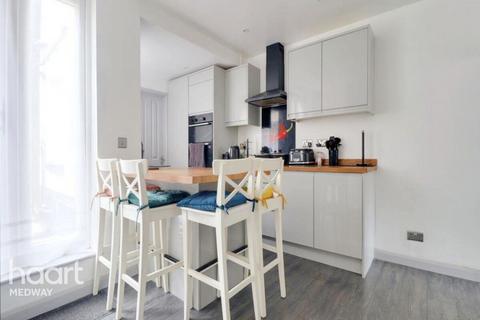 1 bedroom in a house share to rent, Charter Street, Chatham